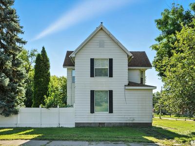 320 16th Ave N, Clinton, IA, 52732