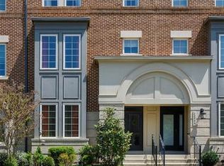 42264 Rhett Dr, Ashburn, VA 20148