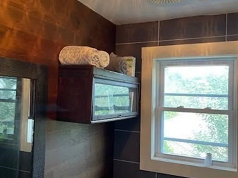 10 Cove Ave — Photo 15