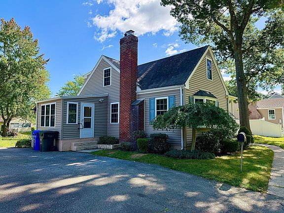 3rd image of 66 Greaney St
