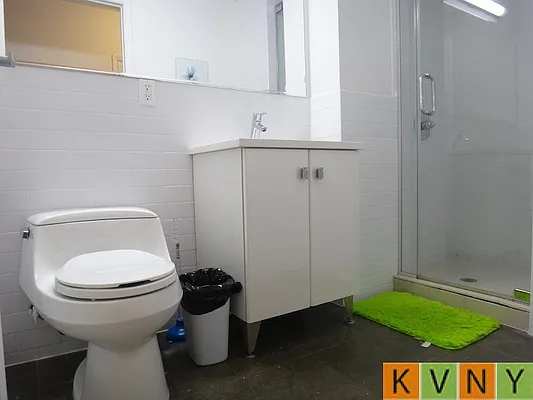 Rented by KVNY Soho | media 56