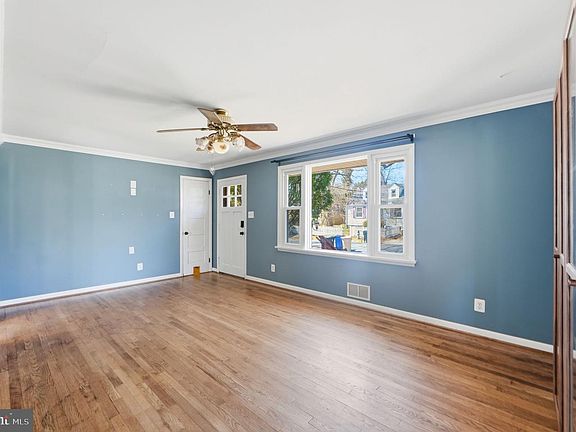 5th image of 9501 49th Pl