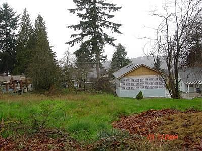 1st image of 1600 13th Ave