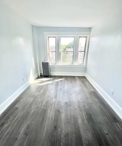 492 Park Ave #10 — Photo 9