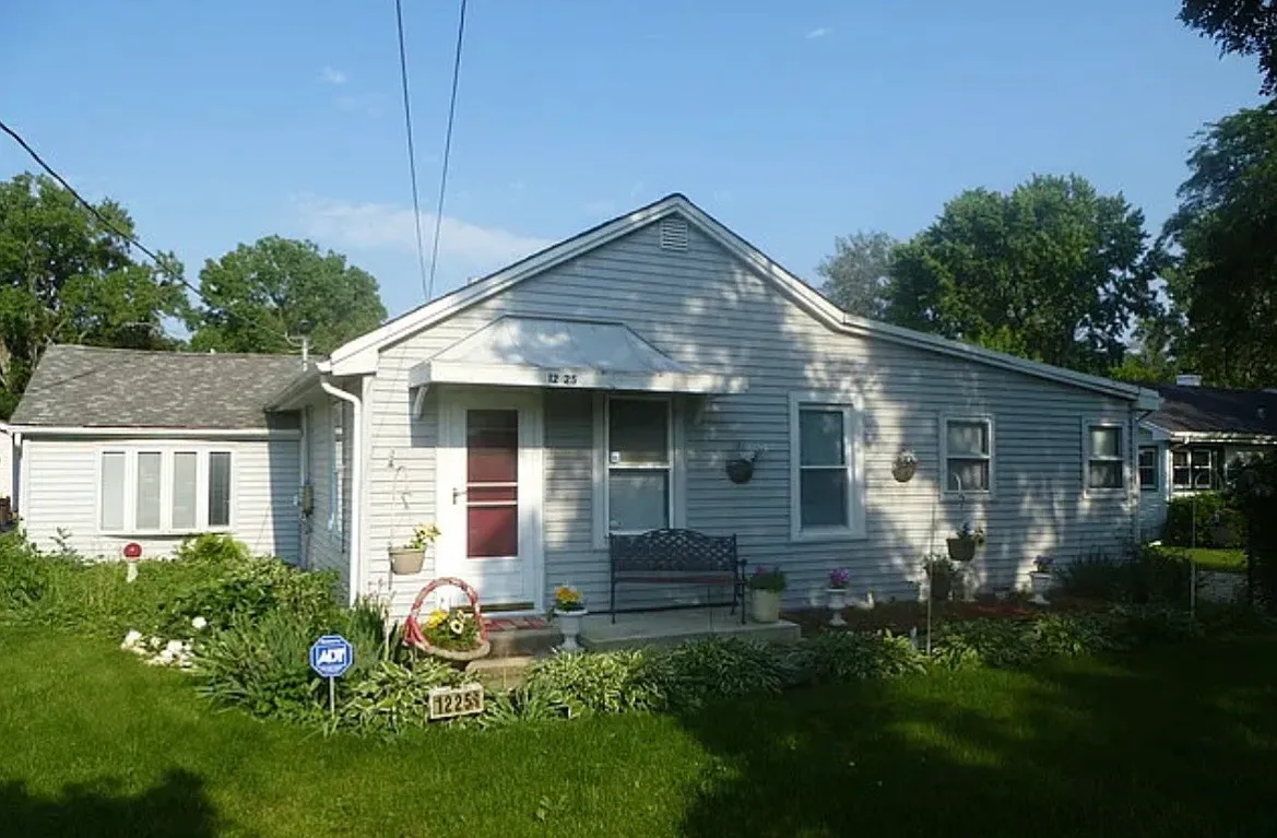 3 bed, 2.0 bath, 1533 sqft, $2,550 — Photo 1