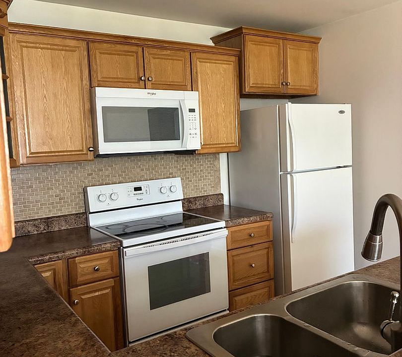 1st image of 6223 East Dr #4-41