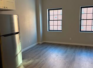 291 Main St APT 4, Webster, MA 01570