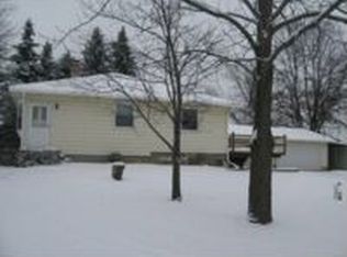 8283 Ridge Rd, Goodrich, MI 48438