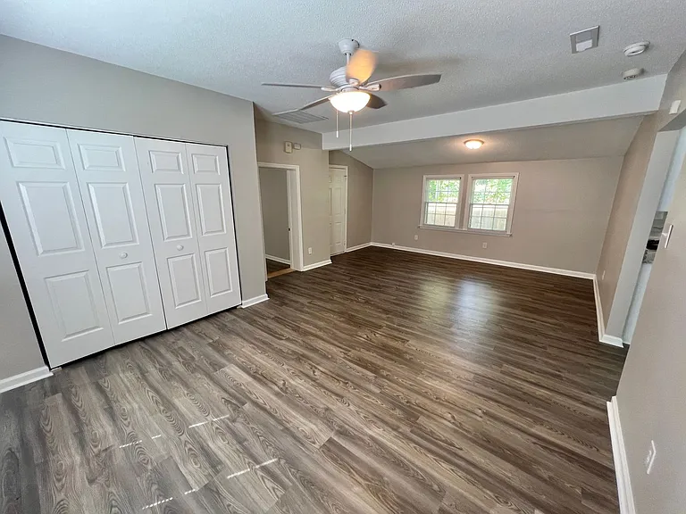 6 Maverick St — Photo 4