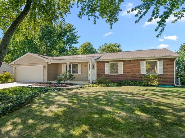 301 Westhampton, Sherman, IL 62684