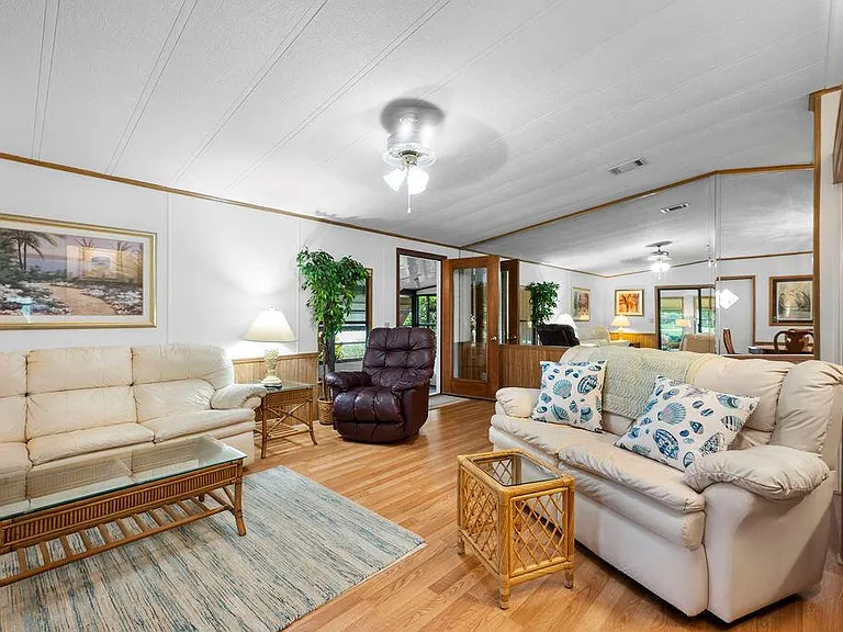 7894 SE Saratoga Dr E — Photo 11