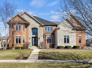 3984 Bluejay Ln, Naperville, IL 60564