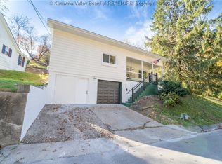 4803 Country Club Blvd, South Charleston, WV 25309