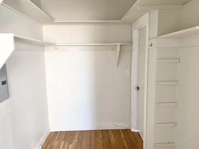 1st image of 2650 Franklin St #18