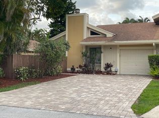 7735 Kenway Pl E, Boca Raton, FL 33433