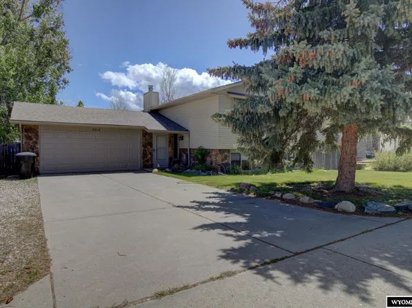 2013 Boysen St, Casper, WY 82604