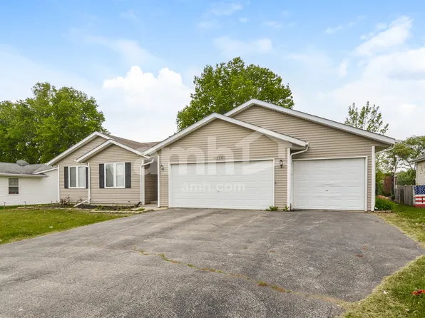 11178 Linden Blossom Ln, Roscoe, IL 61073