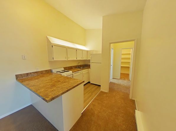 41 South Rd #1B-1BA-828SQFT