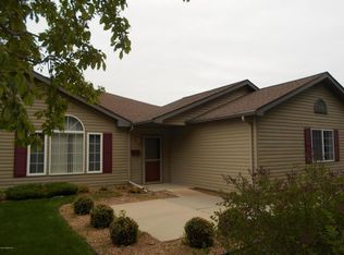 1704 D Carriage Homes Dr SW, Austin, MN 55912
