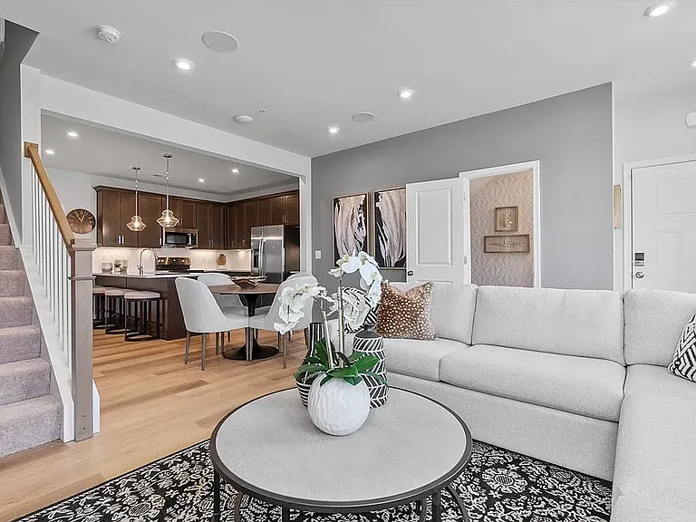9218 Magellan Pkwy #A — Photo 10