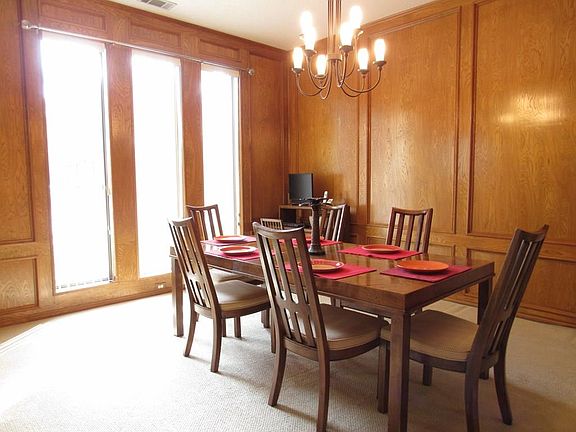 4th image of 712 Wisteria Ave