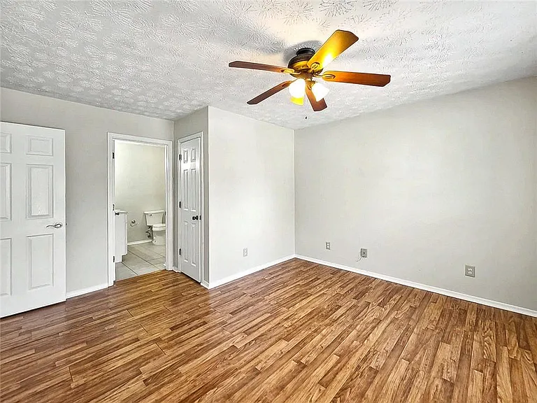1702 Country Park Dr SE — Photo 24