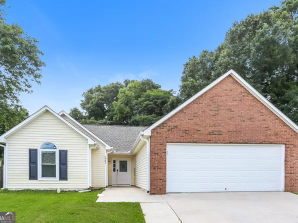 5985 Green Meadow Way, Rex, GA 30273