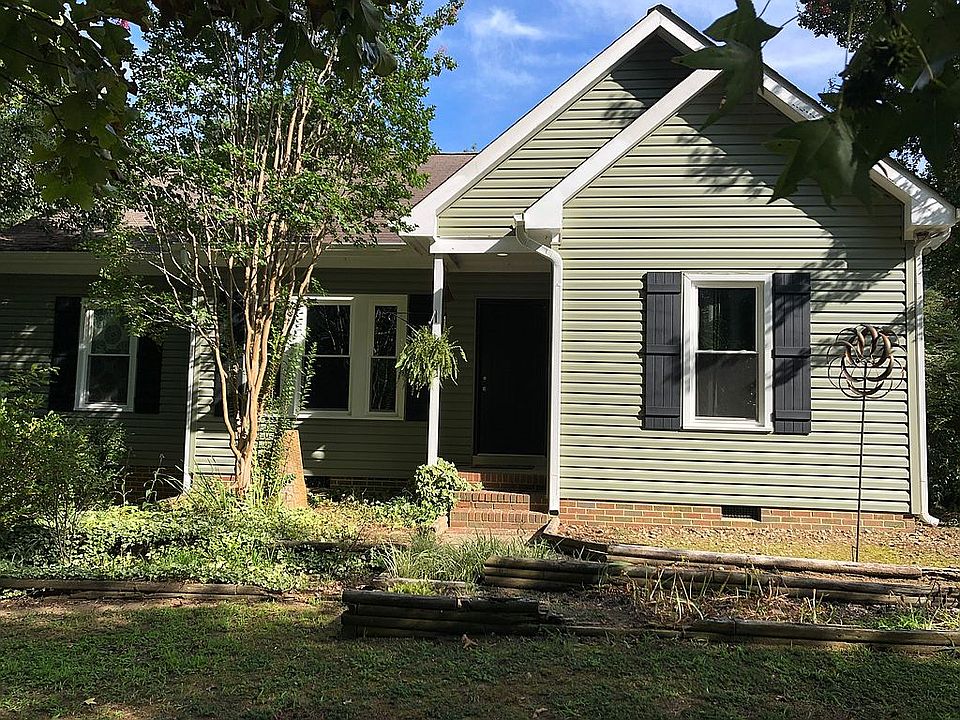 2nd image of 4008 Pastor Ln