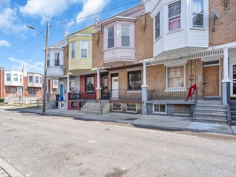 241 N Ruby St — Photo 7
