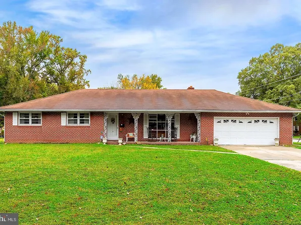 61 Benson Ave, Pennsville, NJ 08070