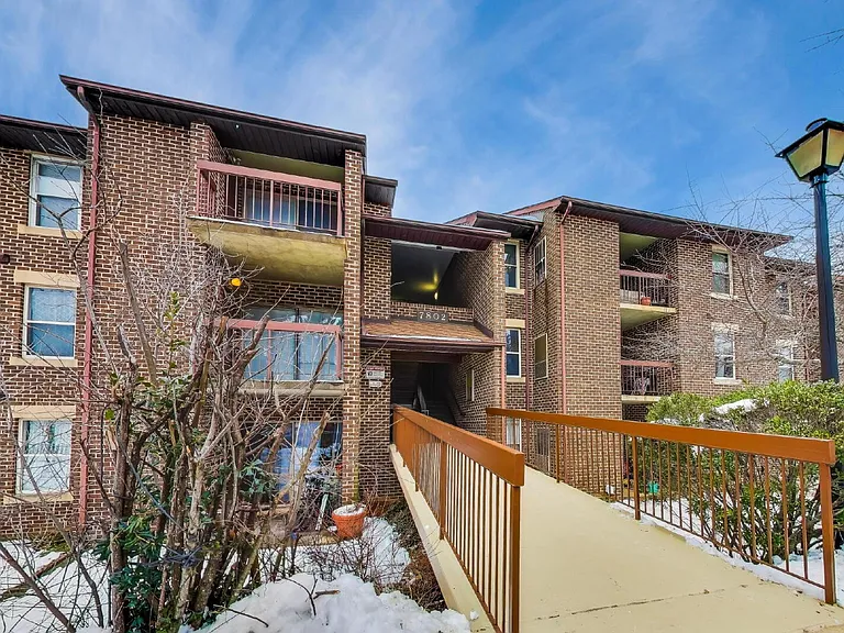 7802 Guildberry Ct #201 — Photo 2