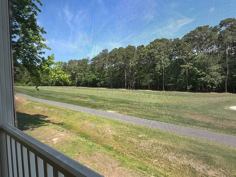 5840 Longwood Dr — Photo 10