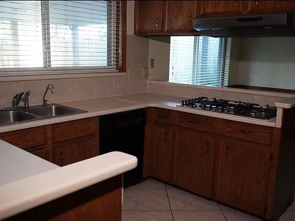 4th image of 13843 Crosshaven Dr