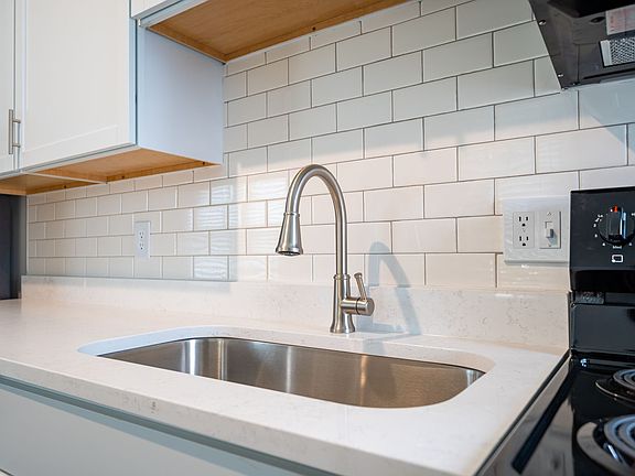3rd image of 730-732 1/2 Neil Ave #730