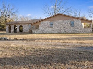 606 E Main St, Rattan, OK 74562