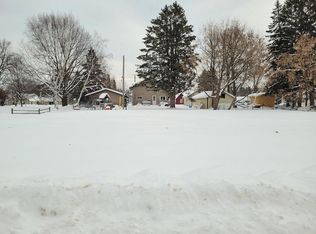 141 Victoria St, Phillips, WI 54555