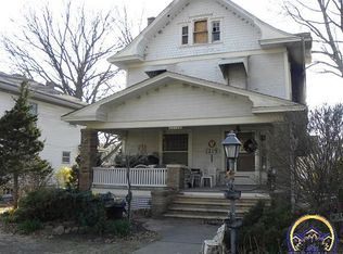 1219 SW College Ave, Topeka, KS 66604