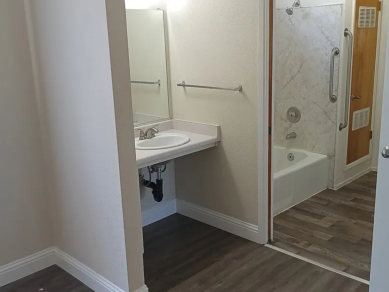 25 W Lincoln Ave #2 — Photo 13