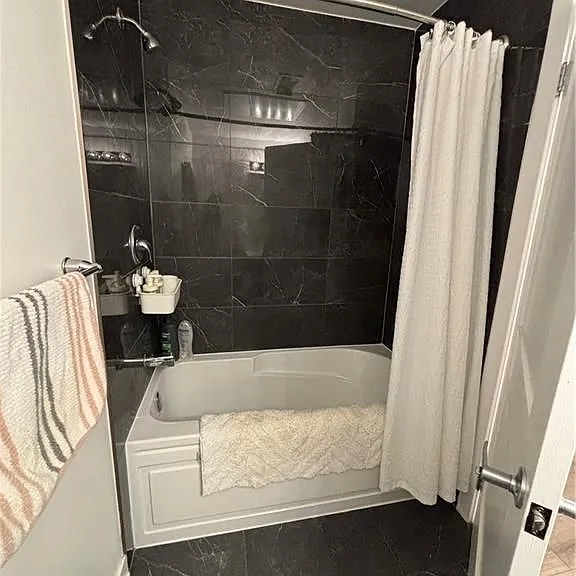 312 Erb St W #516 — Photo 8