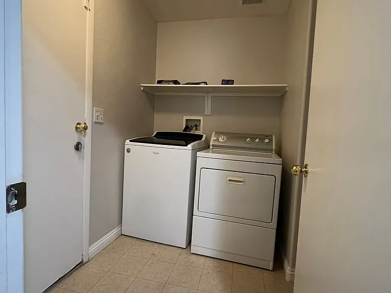 2708 Ganzo St — Photo 14