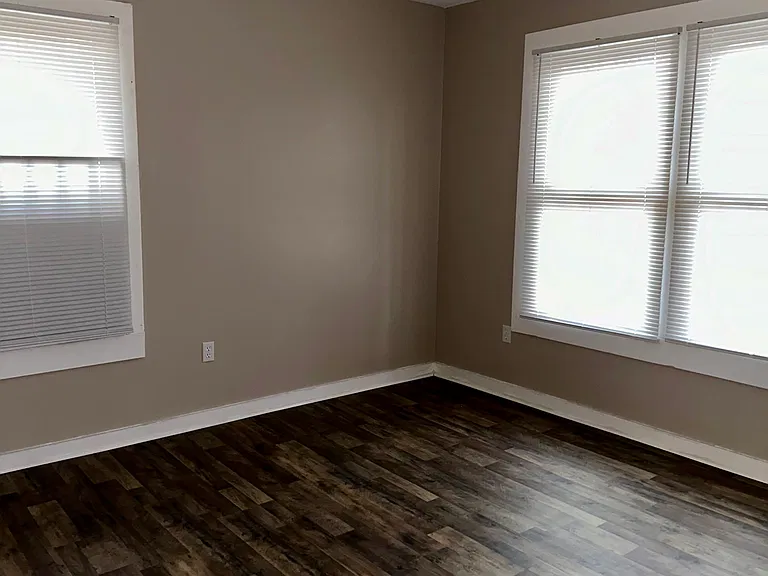 2673 Kimball Ave — Photo 6