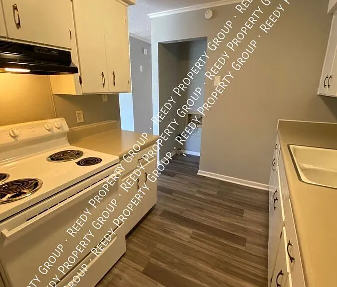 285 Dogwood Club Rd — Photo 4