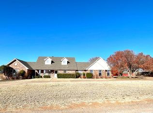 918 W Vivian St, Hollis, OK 73550