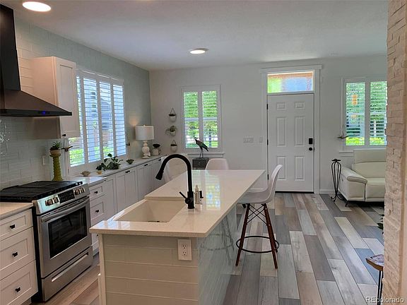 3rd image of 2609 Emporia Court