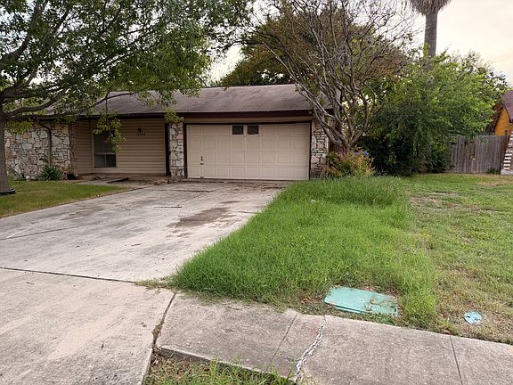 2nd image of 12723 La Quinta St