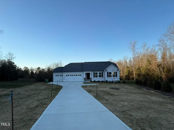 242 Mahogany Way, Four Oaks, NC 27524