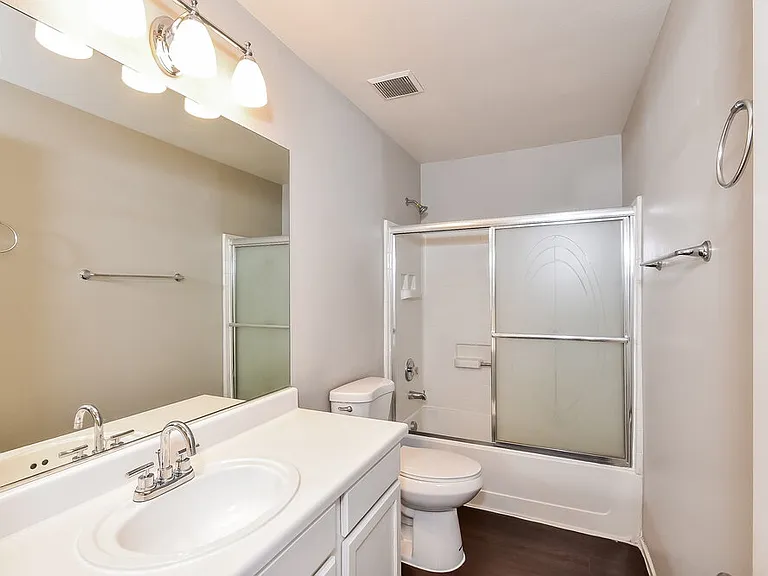 9213 Millikan Ave — Photo 15