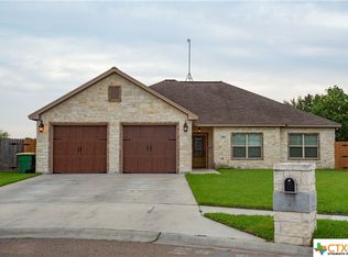 707 Glenmore St, Victoria, TX 77904