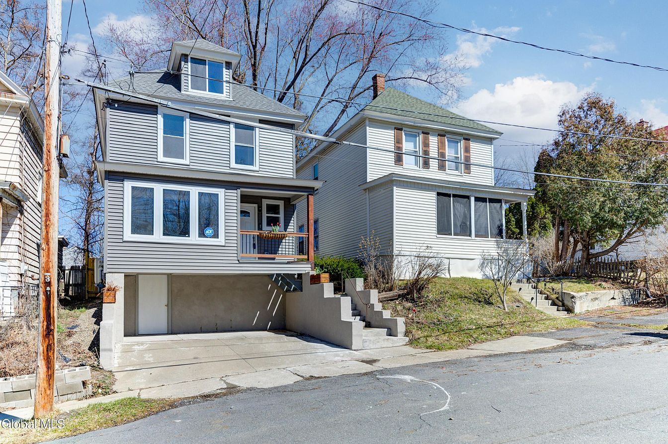 1st image of 8 Sheldon Street