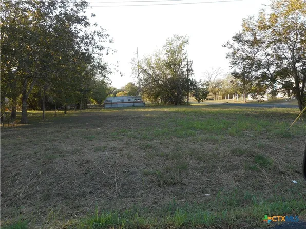 601 S Vine St, Victoria, TX 77901